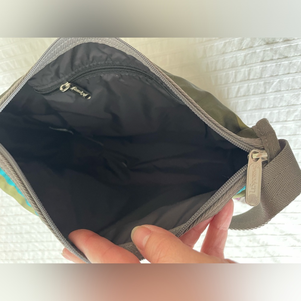 LESPORTSAC - Everyday Bag. In Denver strip - Picture 3 of 6